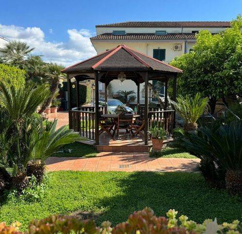 Villa a Capodrise in Via Massimo Troisi - Foto 2