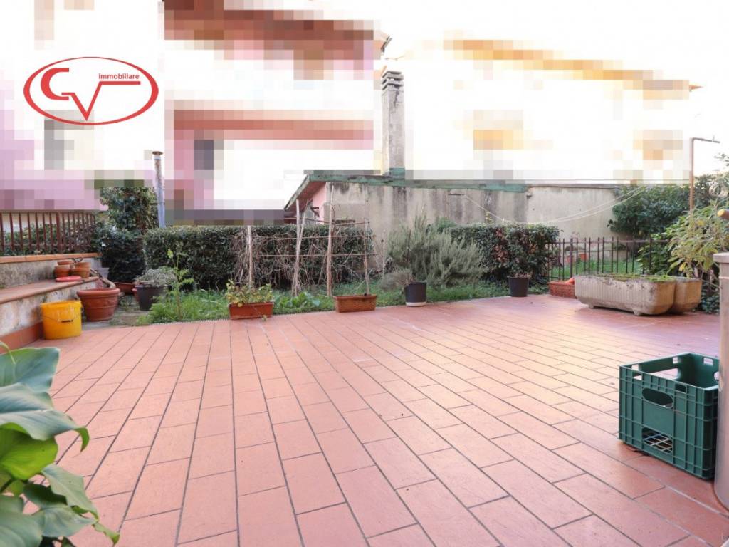 Casa indipendente a Montevarchi in Via 24 Maggio - Foto 2
