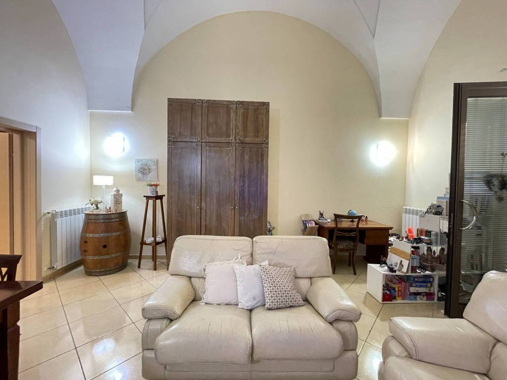 Appartamento a Martano in Via Dante Alighieri - Foto 5
