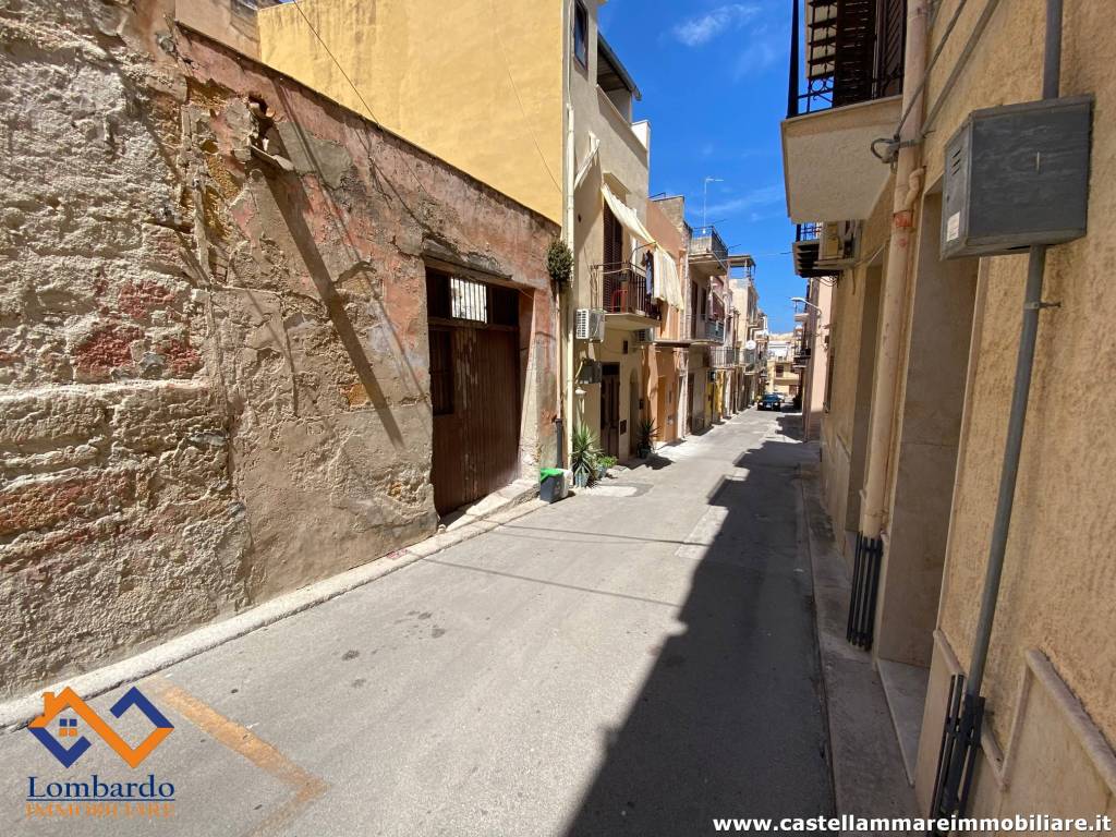 Casa indipendente a Castellammare del golfo in Via Giovanni Bovio - Foto 5