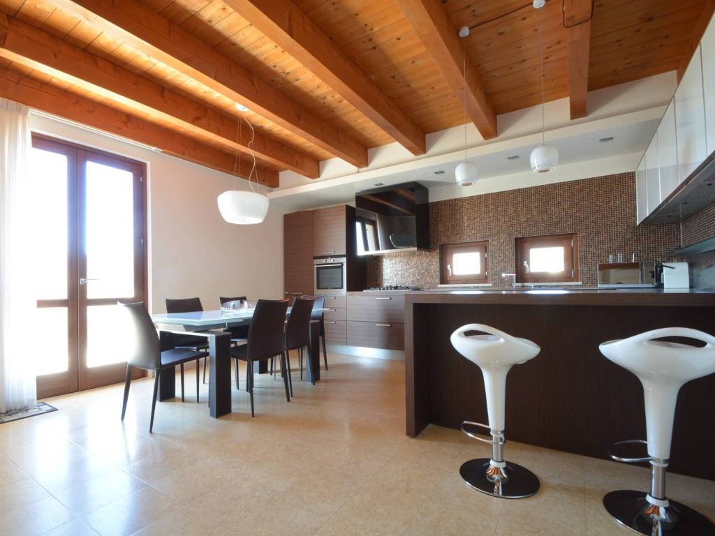 Appartamento a Grezzana in Via Castello, 20 - Foto 2