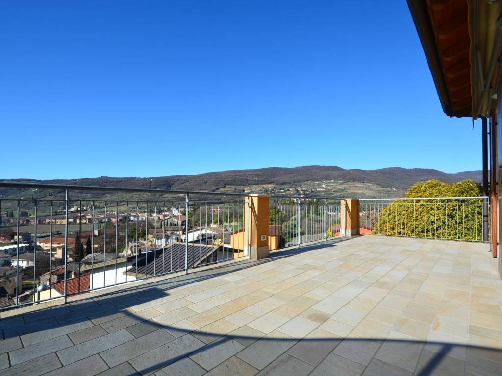 Appartamento a Grezzana in Via Castello, 20 - Foto 3