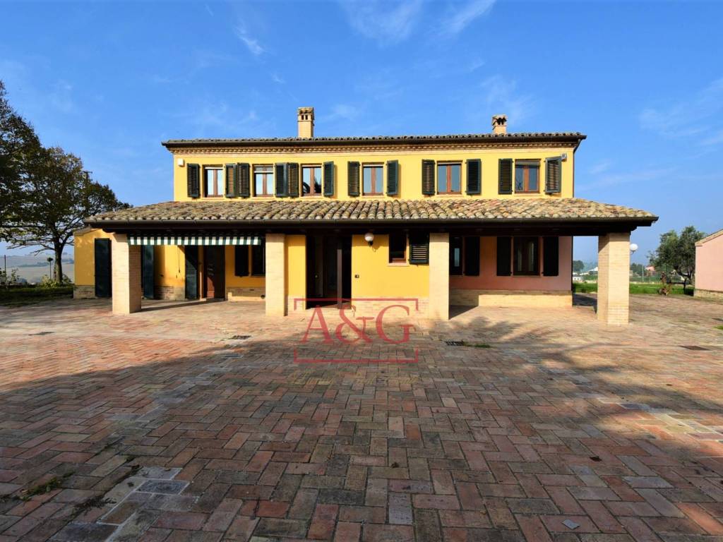 Villa a Recanati in Contrada Castelnuovo, 91 - Foto 3
