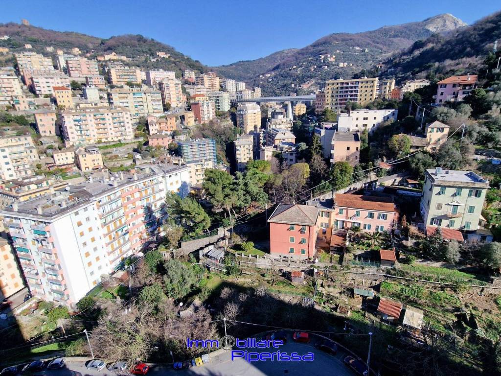 Appartamento a Genova in Via Ginestrato, 20 - Foto 2