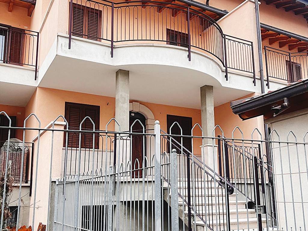 Villetta a schiera a Novara in Via Tonale - Foto 2