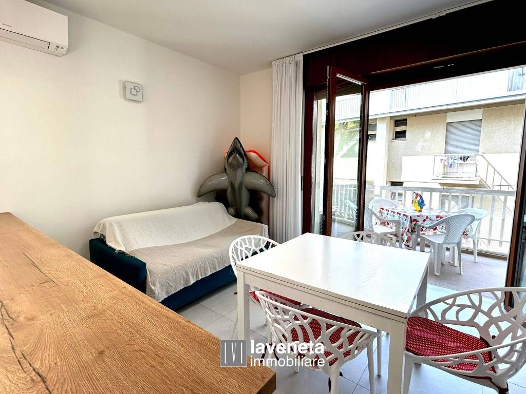 Appartamento a Jesolo in Via Altinate Accesso al Mare 7, 2 - Foto 2