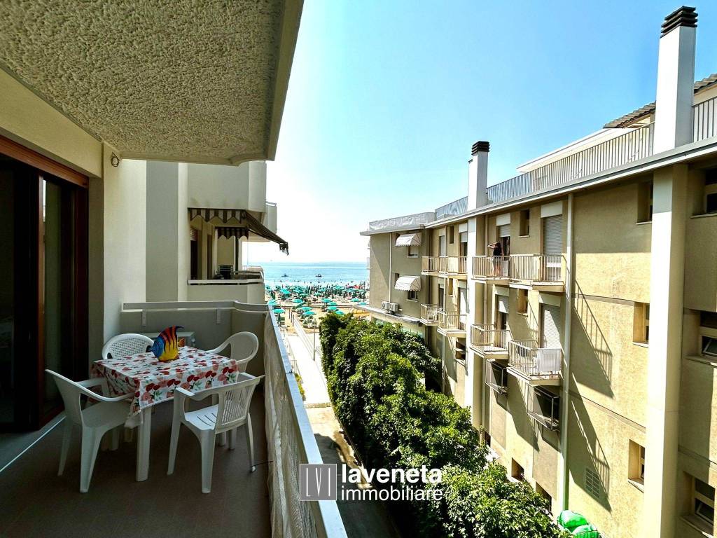 Appartamento a Jesolo in Via Altinate Accesso al Mare 7, 2 - Foto 3