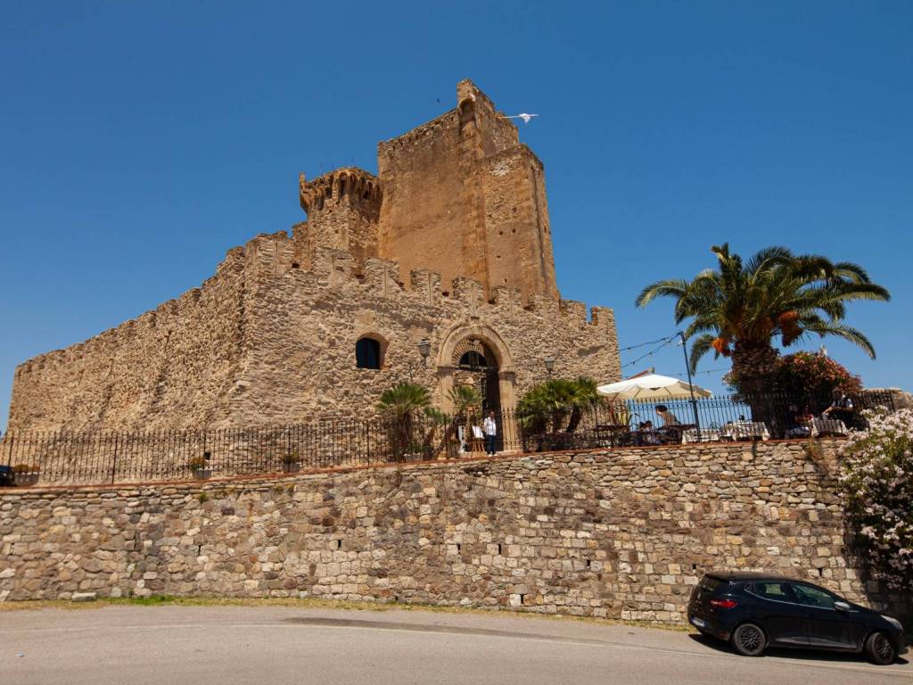 Palazzo / stabile a Roseto capo spulico in Lungomare degli Achei - Foto 2
