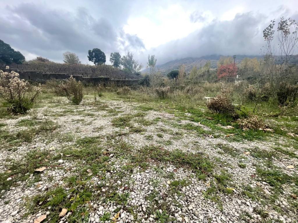 Terreno a Pomigliano d'arco in SANT'ANASTASIA - Foto 4