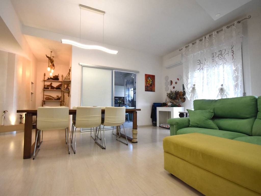 Appartamento a Chiaravalle in Piazza Giuseppe Mazzini - Foto 2