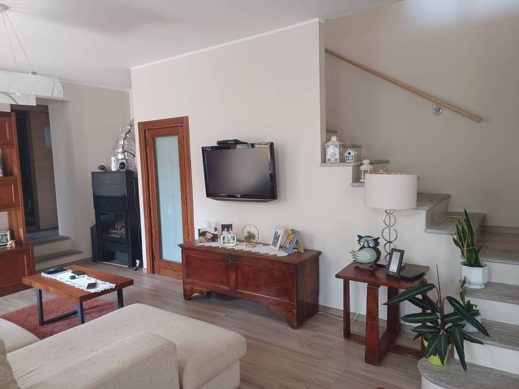 Casa indipendente a Omegna in Via Monte Massone, 50 - Foto 3