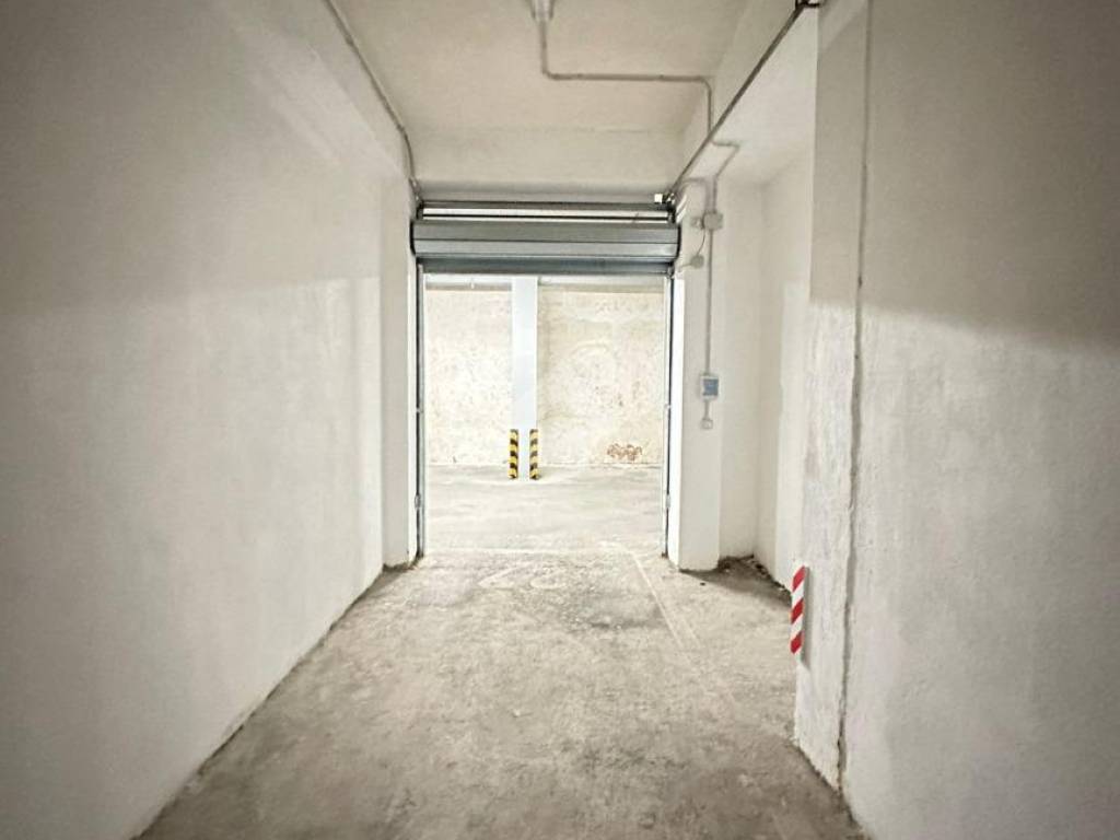 Box / garage a Afragola in Via della Libertà, 22 - Foto 3