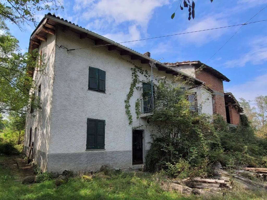 Rustico / casale a Ovada in Via Rebba, 10 - Foto 2