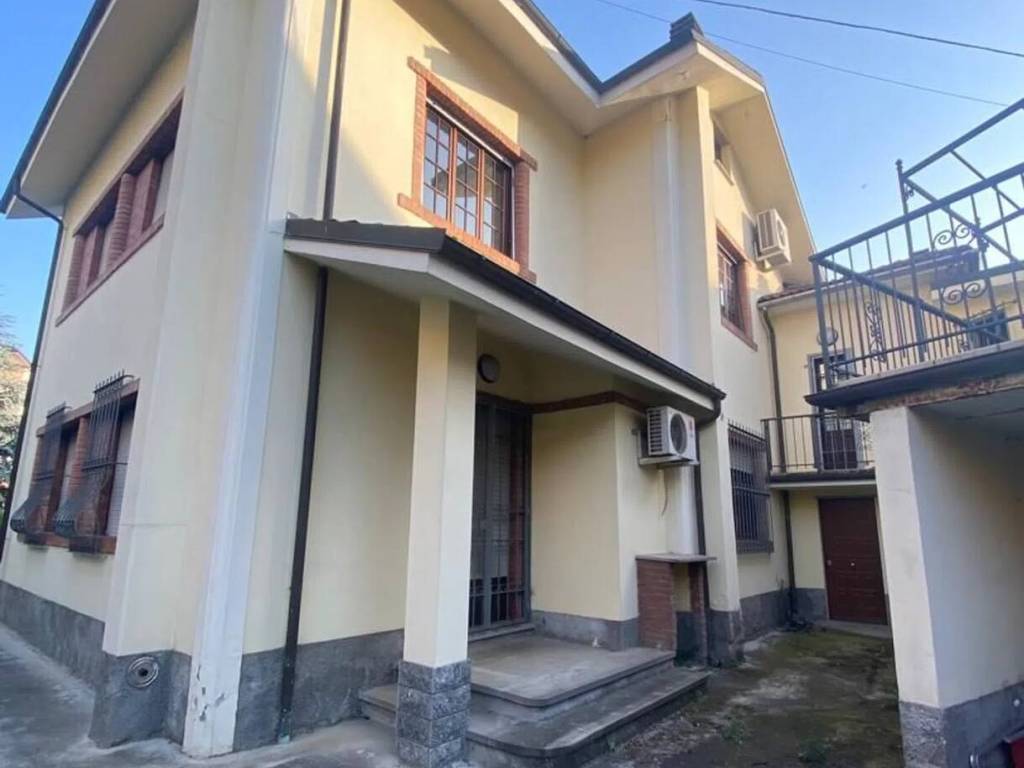 Villa a Ovada in Corso Saracco S.N.C. - Foto 3