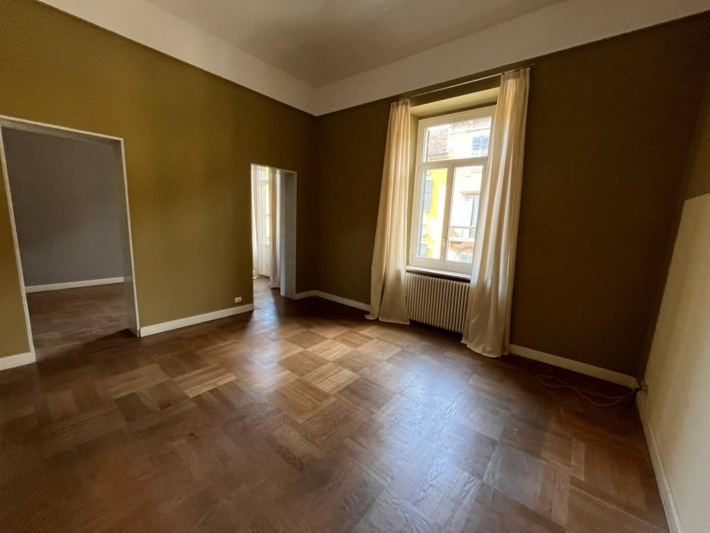 Appartamento a Alessandria in Corso Cento Cannoni - Foto 2