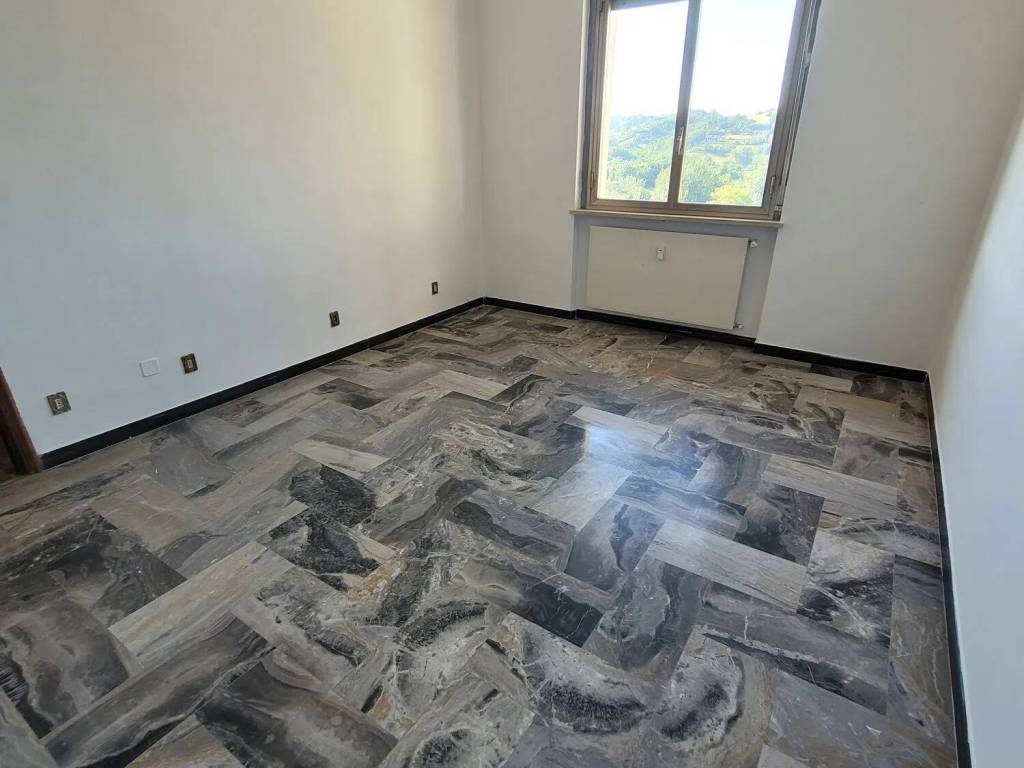 Appartamento a Ovada in Viale Stazione Centrale - Foto 2