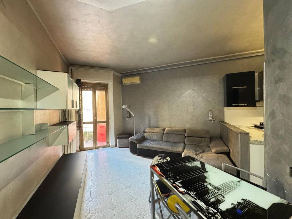 Appartamento a Baranzate in Via Redipuglia - Foto 2