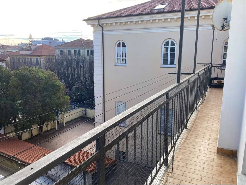 Appartamento a Albenga in Via Milite Ignoto - Foto 4