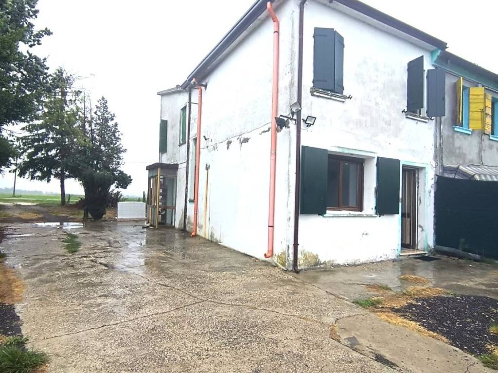 Villa a Ariano nel polesine in Via Arginelli, 2 - Foto 2