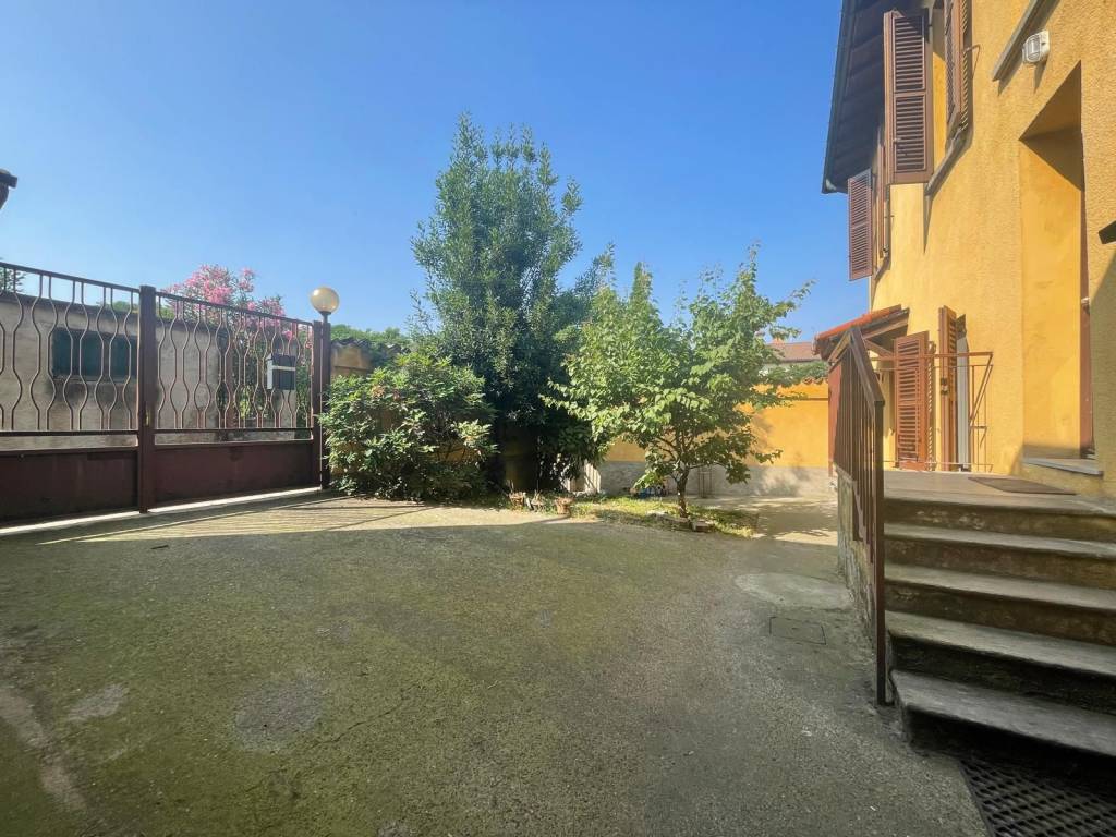 Villa a Robecco sul naviglio in Via Pietrasanta, 44 - Foto 3
