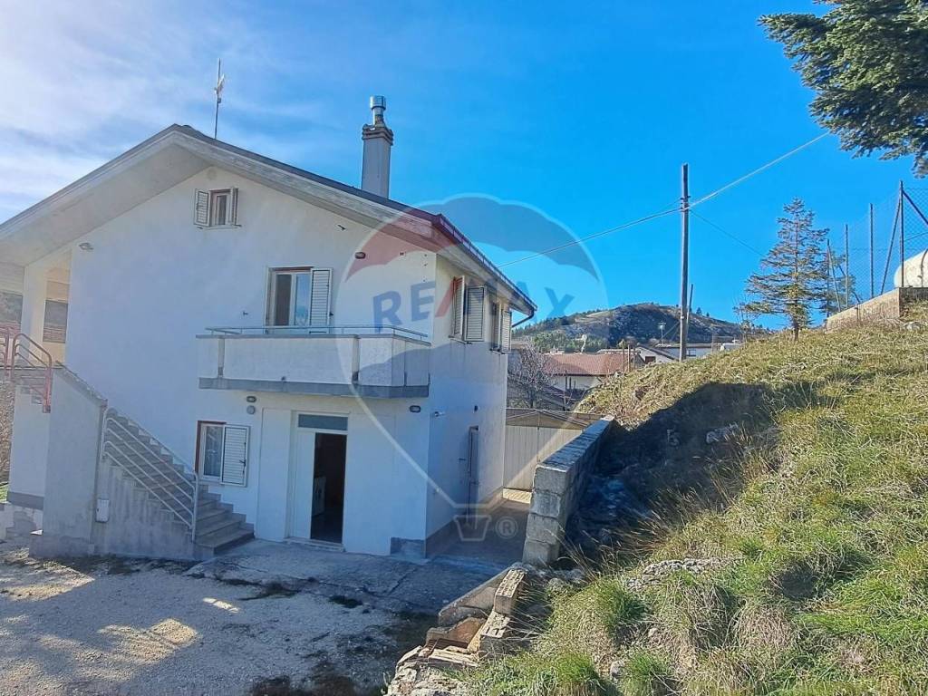 Villa a Montenerodomo in BRIGATA MAIELLA, 6 - Foto 4