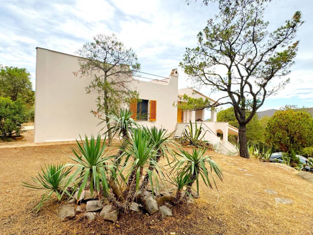 Villa a Sinnai in VIA DEGLI ANEMONI, 50 - Foto 4