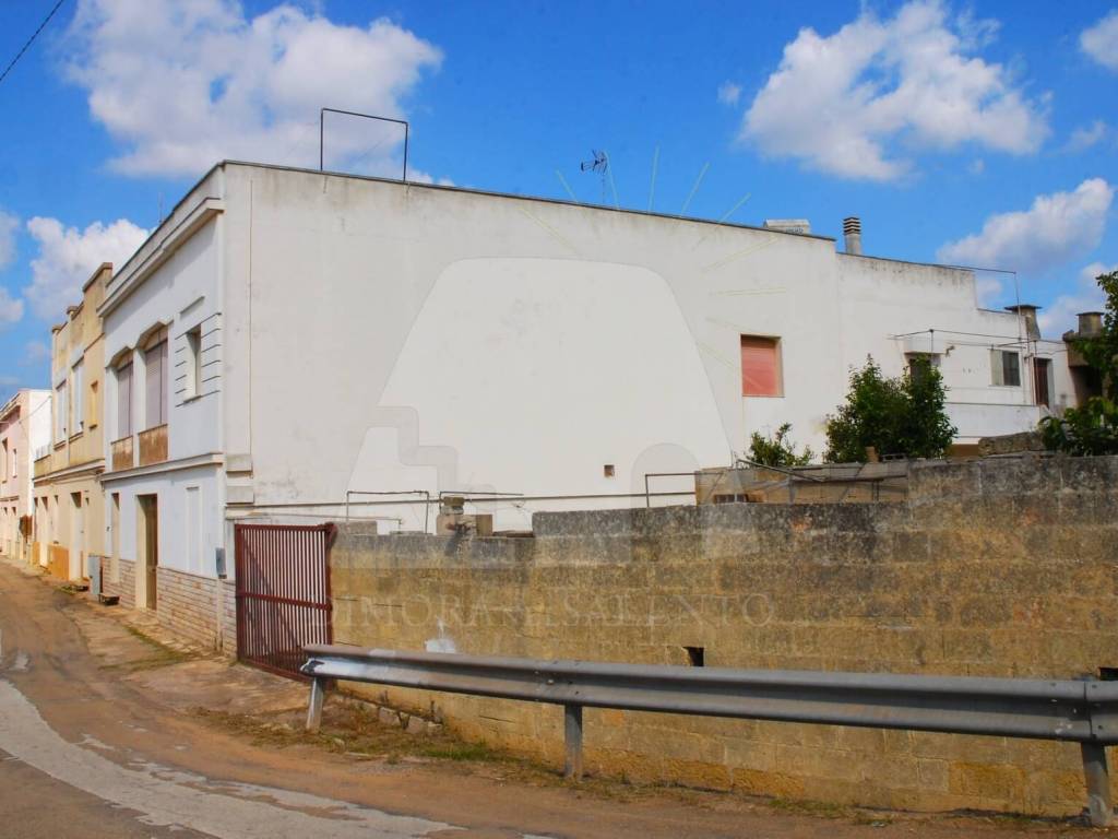 Casa indipendente a Presicce-acquarica in Via Federico Confalonieri, 37 - Foto 4