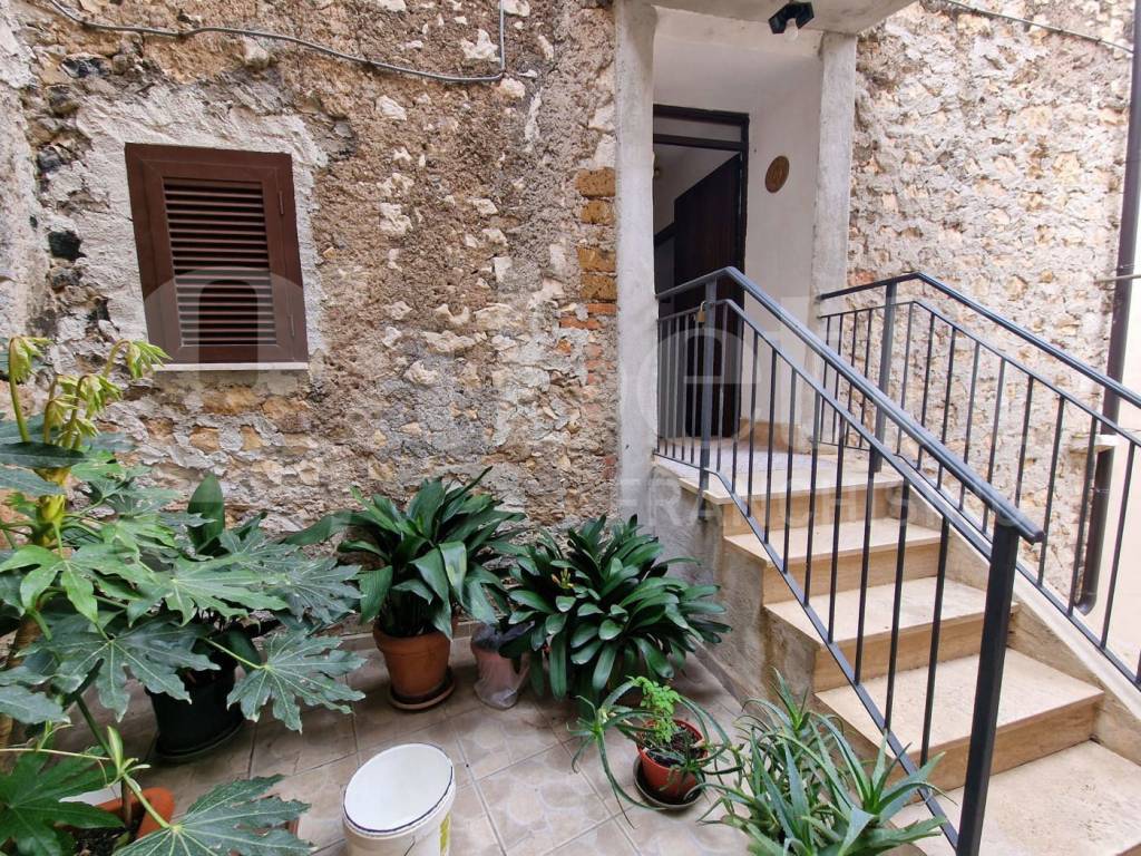 Appartamento a Sermoneta in Via Impaccianti - Foto 3