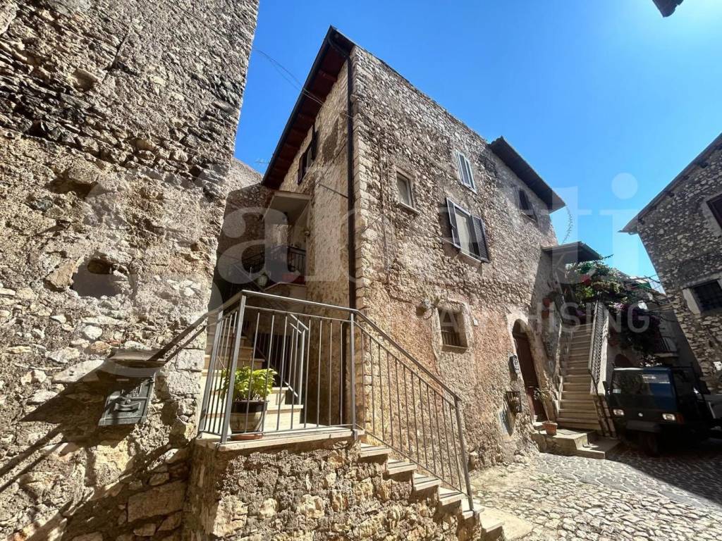 Appartamento a Sermoneta in Via Impaccianti - Foto 5