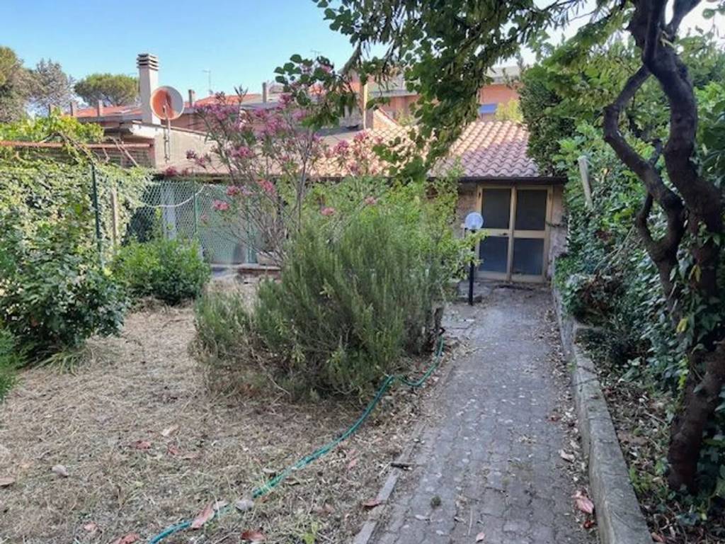 Villa a Vetralla in Via Cassia, 33 - Foto 5
