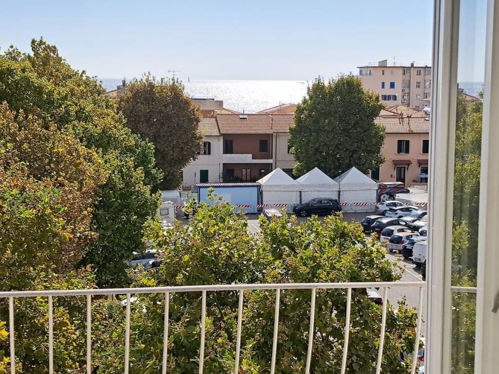 Appartamento a Rosignano marittimo in Piazza Monte alla Rena - Foto 2