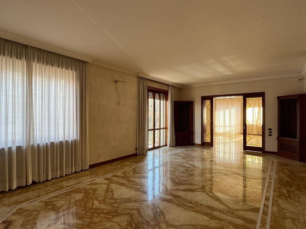 Appartamento a Cosenza in Via Monte San Michele, 1 - Foto 5