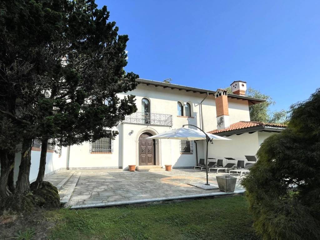 Villa a Castelletto sopra ticino in Via Oldrini Abramo - Foto 5