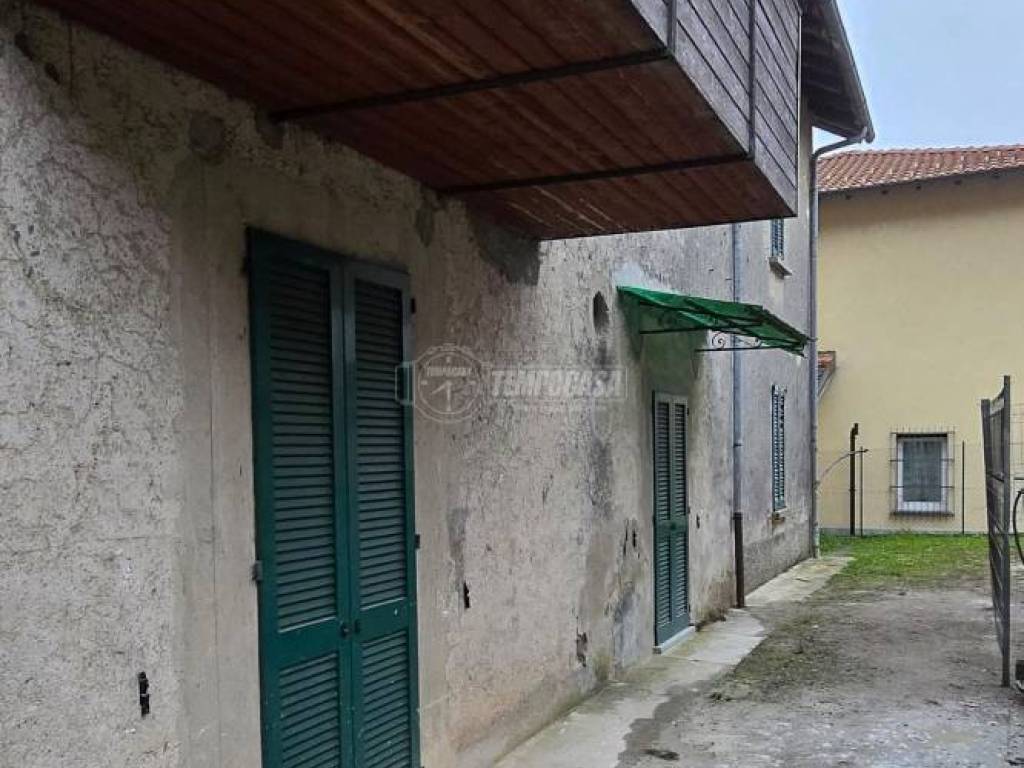 Appartamento a Luvinate in Via Mazzorin - Foto 3