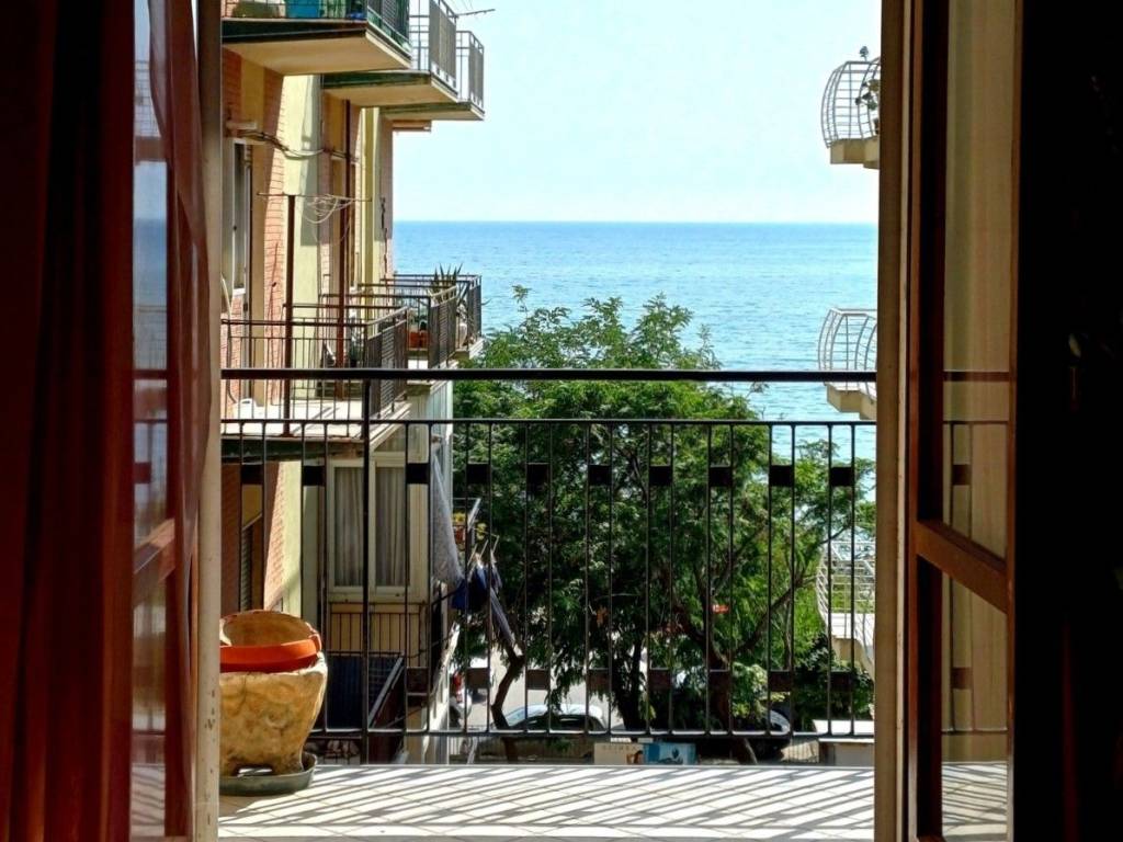 Appartamento a Salerno in Via 6 Settembre - Foto 2
