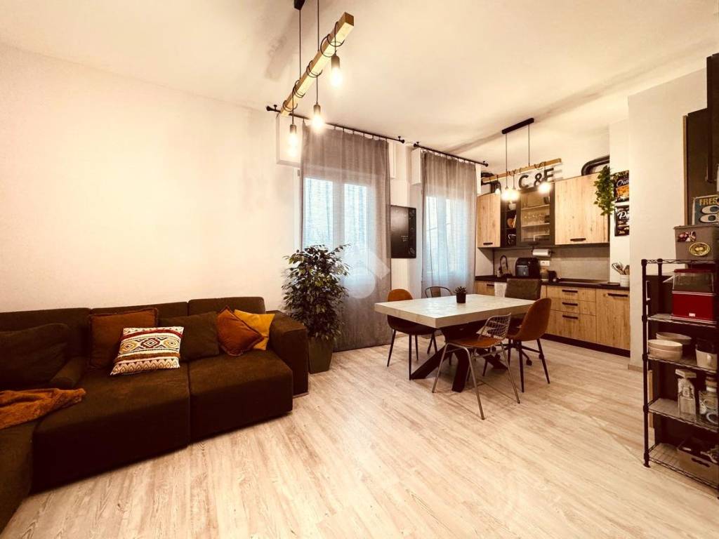 Appartamento a Casatenovo in Via Foscolo Ugo, 11 - Foto 4