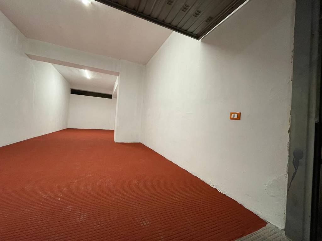 Box / garage a Taranto in Viale Virgilio, 144 - Foto 3