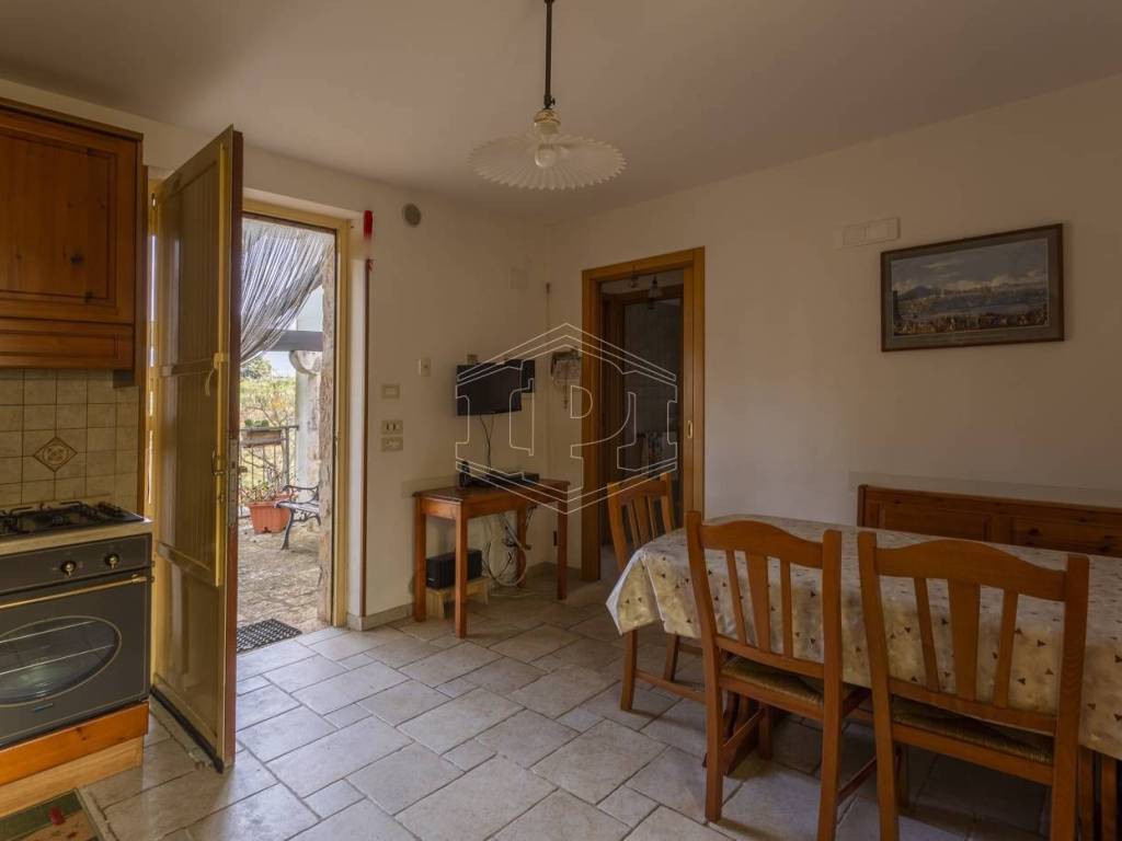 Casa indipendente a Cisternino in Contrada Barbagiulo - Foto 4