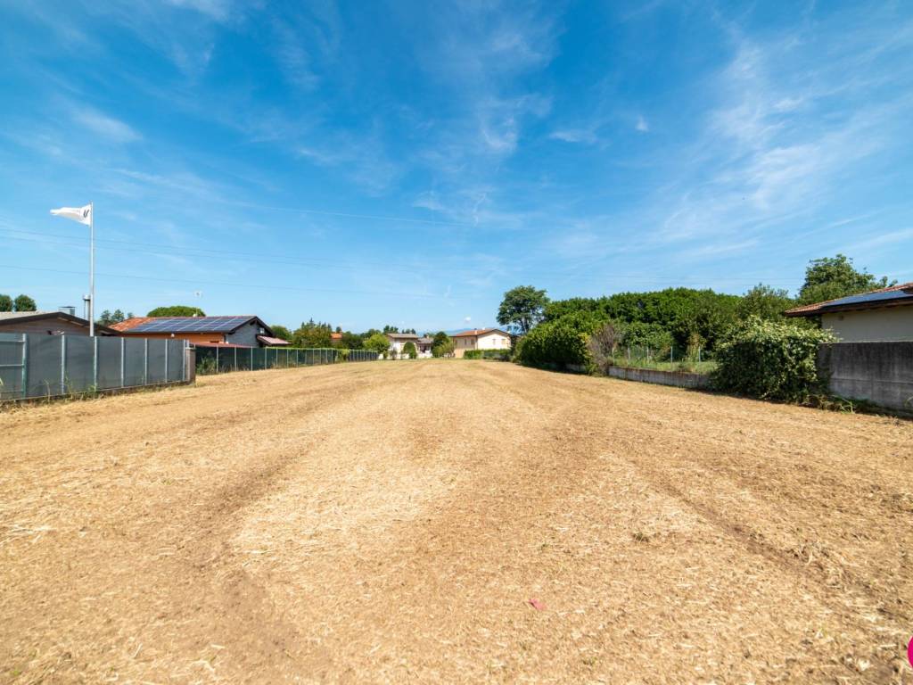 Terreno a Azzano decimo in Via Rive Alta - Foto 2