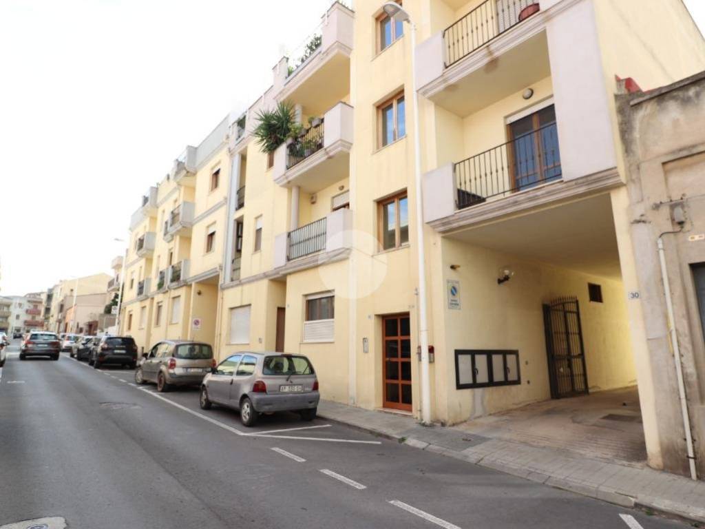 Box / garage a Cagliari in Via Legnano, 28 - Foto 4