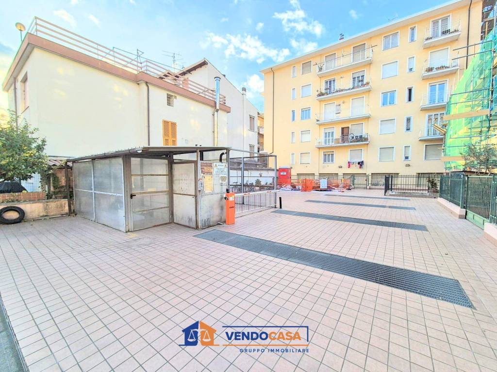Box / garage a Finale ligure in Via San Francesco - Foto 5