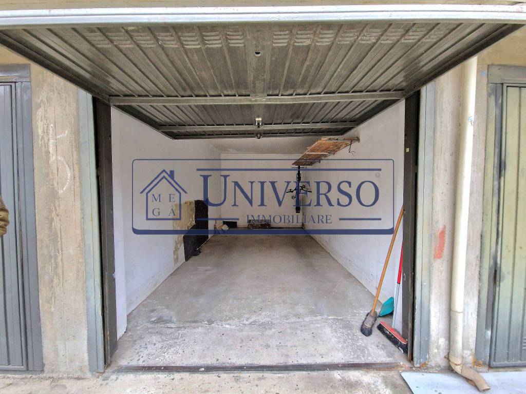 Box / garage a Voghera in Vicolo Case Ferrovieri - Foto 4