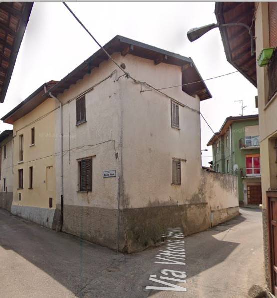 Casa indipendente a Caronno varesino in Via Vittorio Veneto, 6 - Foto 1