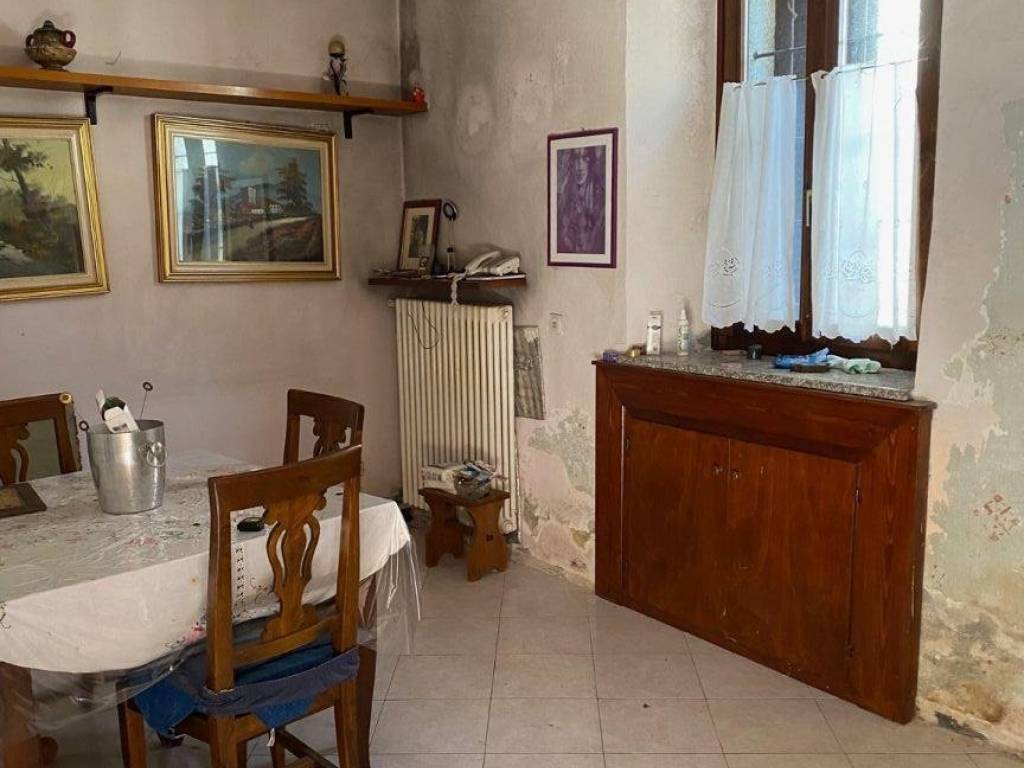 Casa indipendente a Caronno varesino in Via Vittorio Veneto, 6 - Foto 3