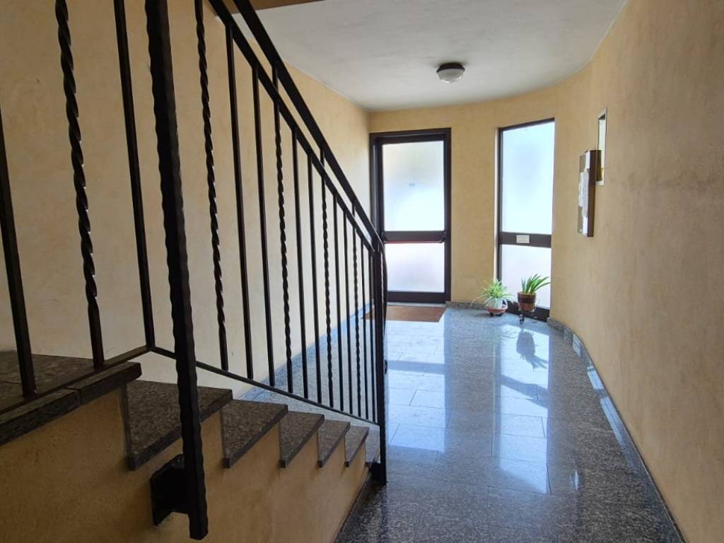 Appartamento a Cuasso al monte in Via Madonna - Foto 2