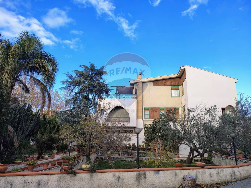 Villa a Sant'agata li battiati in Via Roma, 134 - Foto 2