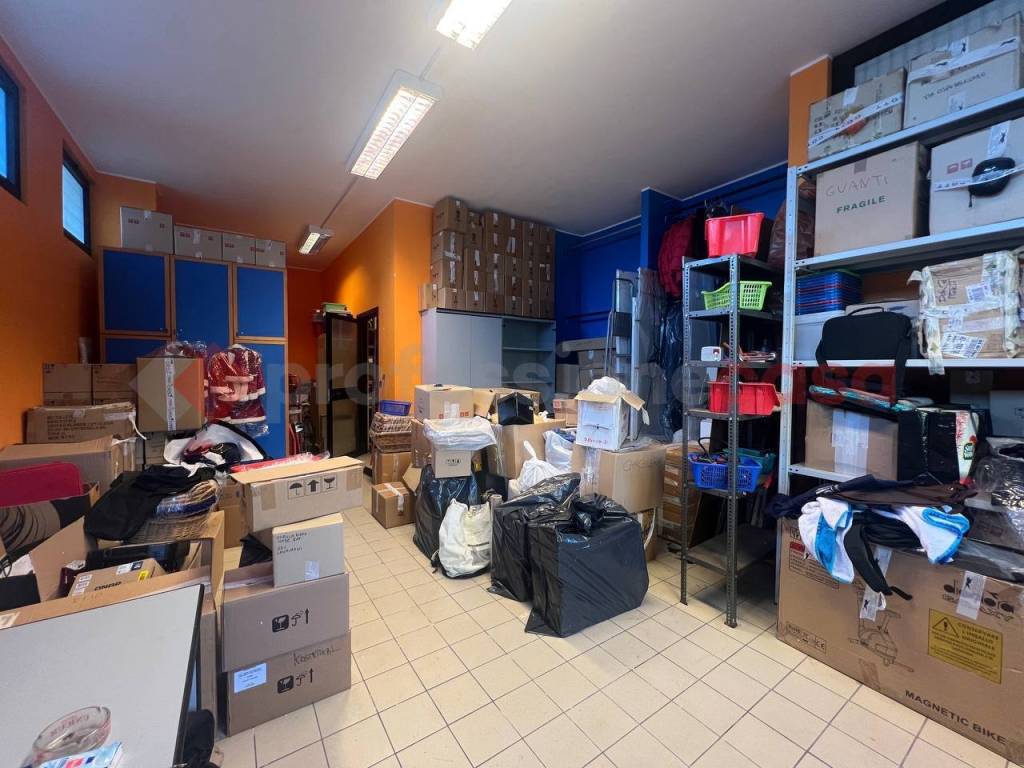 Box / garage a Taranto in via Ospedalicchio, 9 - Foto 4