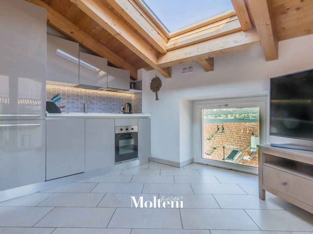 Appartamento a Malgrate in Via Agudio, 10 - Foto 2