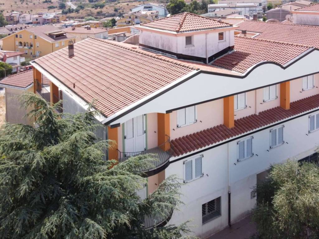 Palazzo / stabile a Nuoro in via Francesco Cucca - Foto 2