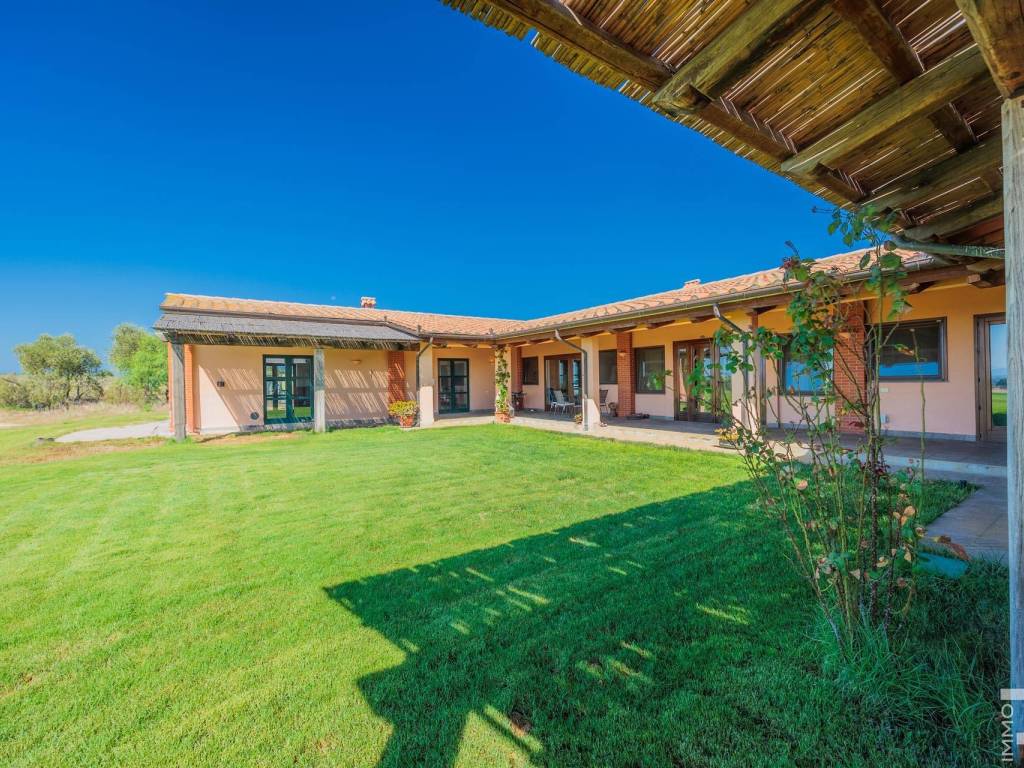 Villa a Orbetello in Strada Provinciale Talamone Est - Foto 2